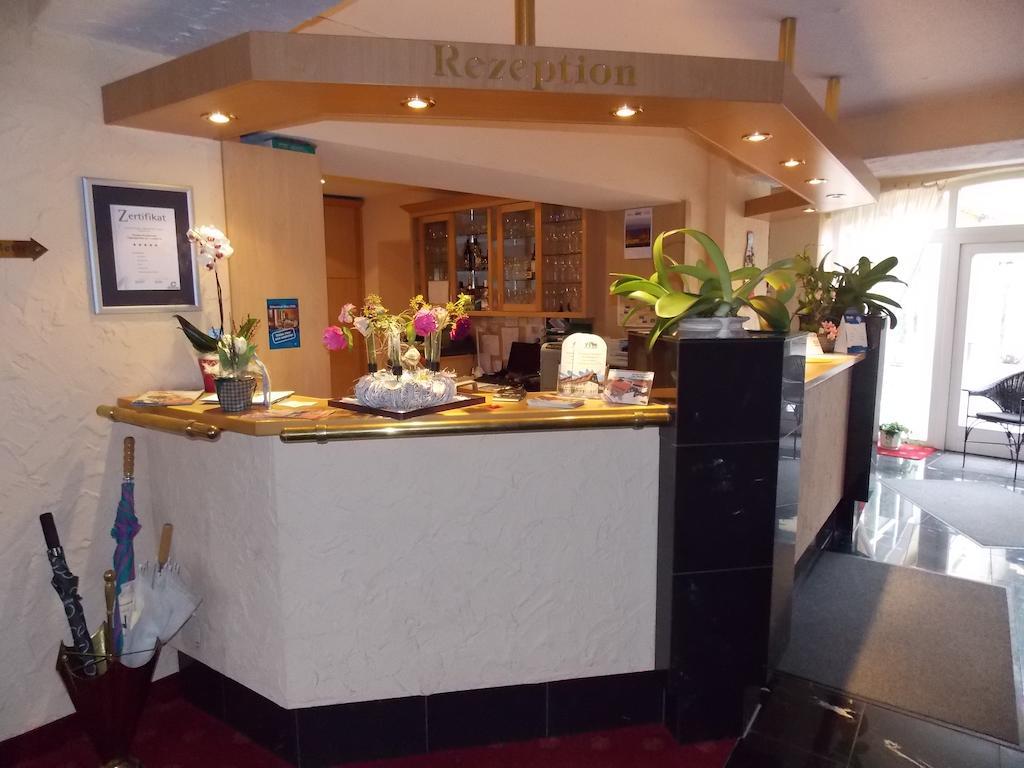 Gasthof Und Landhotel Zur Ausspanne Klipphausen Dış mekan fotoğraf