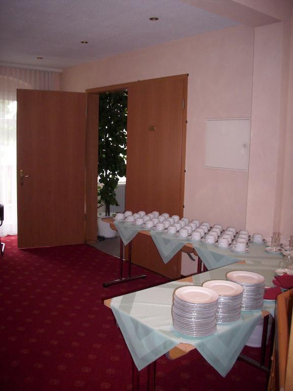 Gasthof Und Landhotel Zur Ausspanne Klipphausen Dış mekan fotoğraf